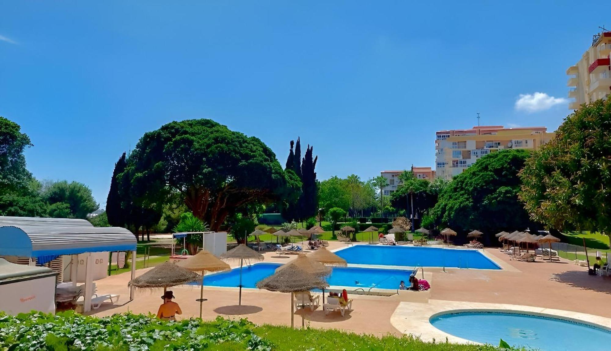 Luxury Suites Sunset Beach Бенальмадена Экстерьер фото